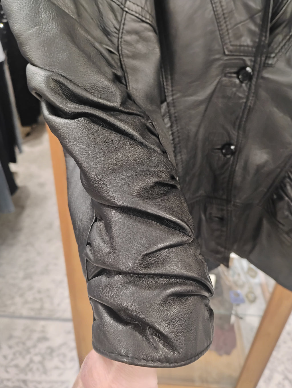 RETRO LEATHER JACKET