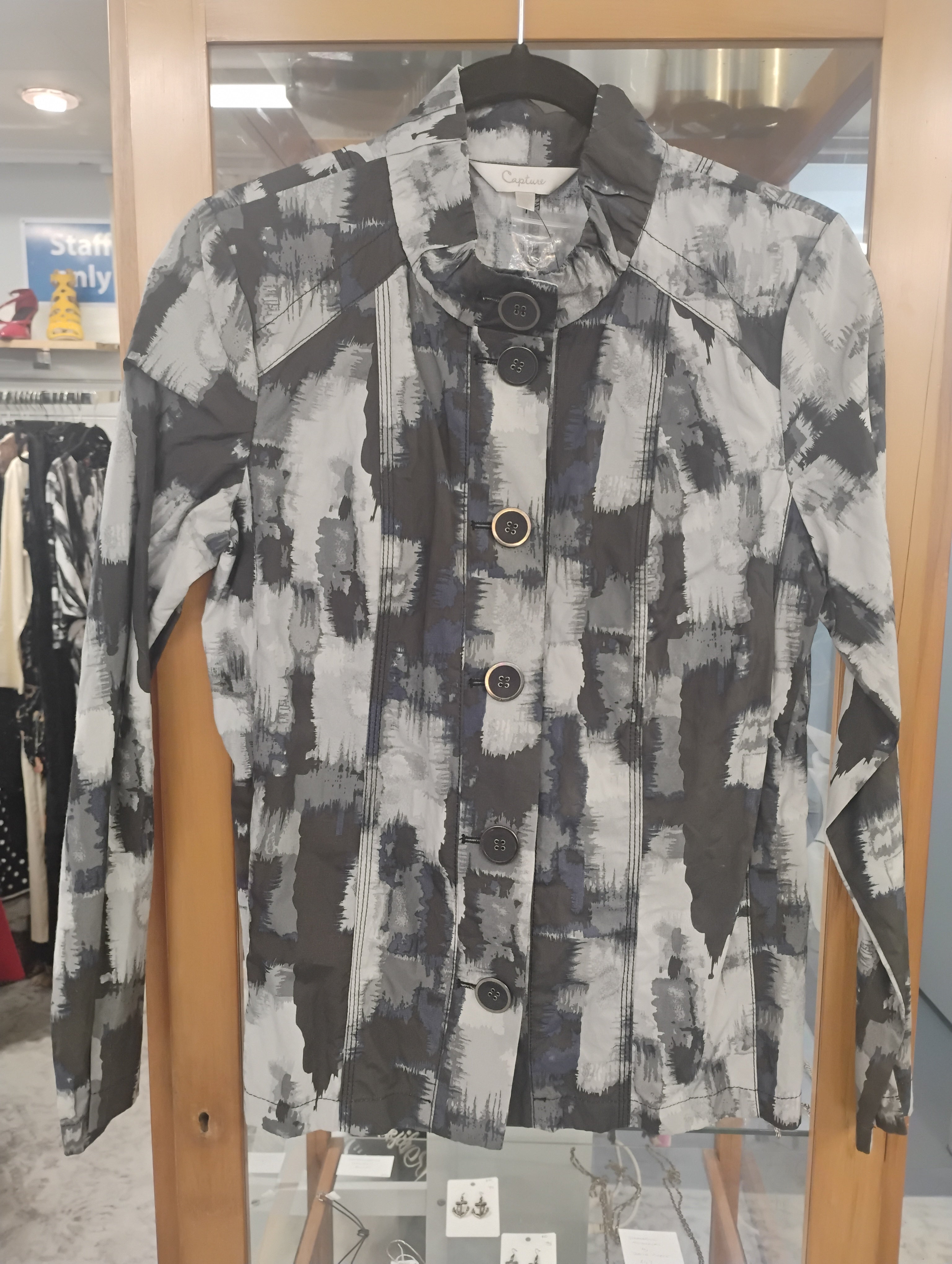 CAPTURE PRINTED JACKET
