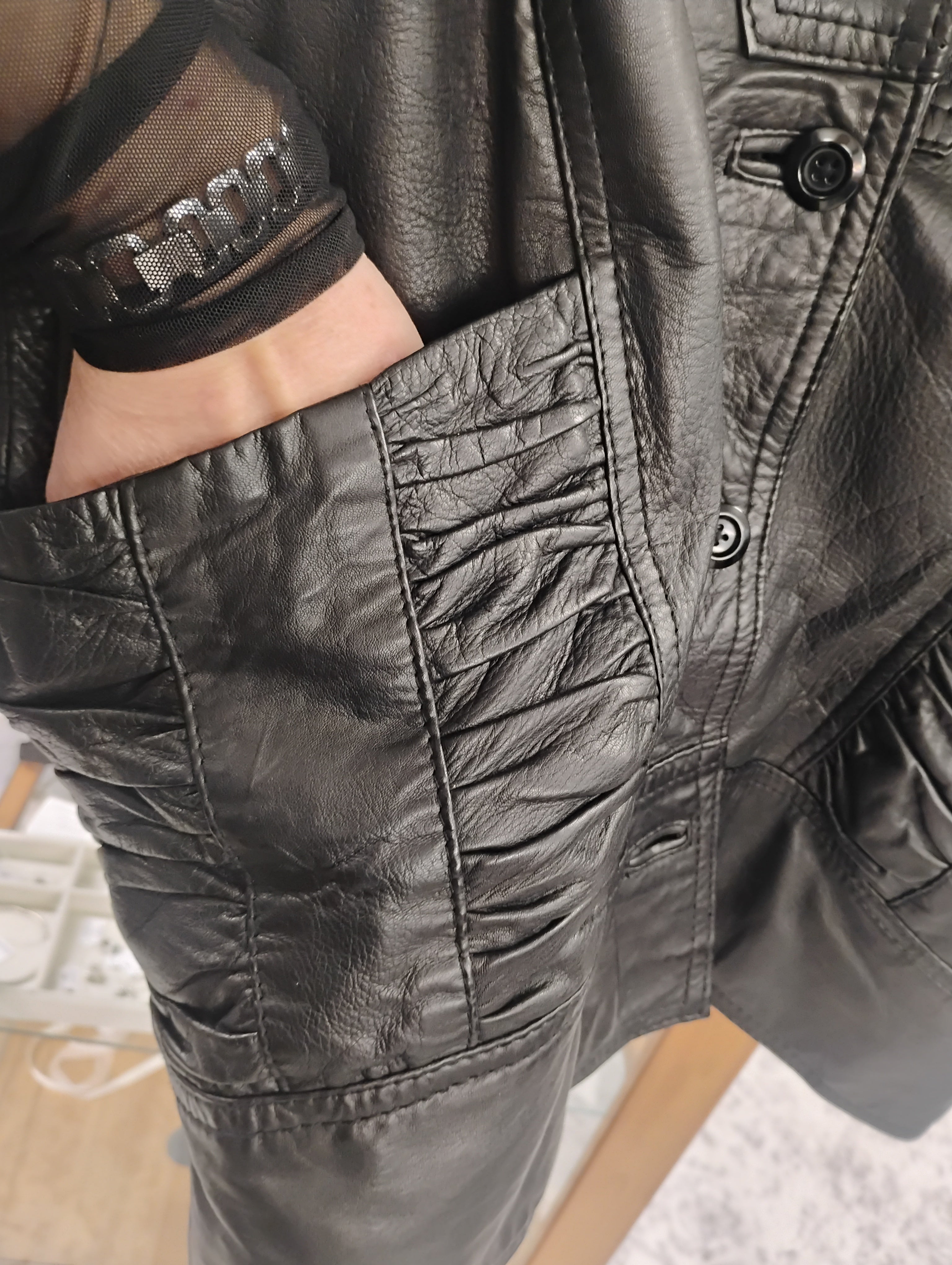 RETRO LEATHER JACKET