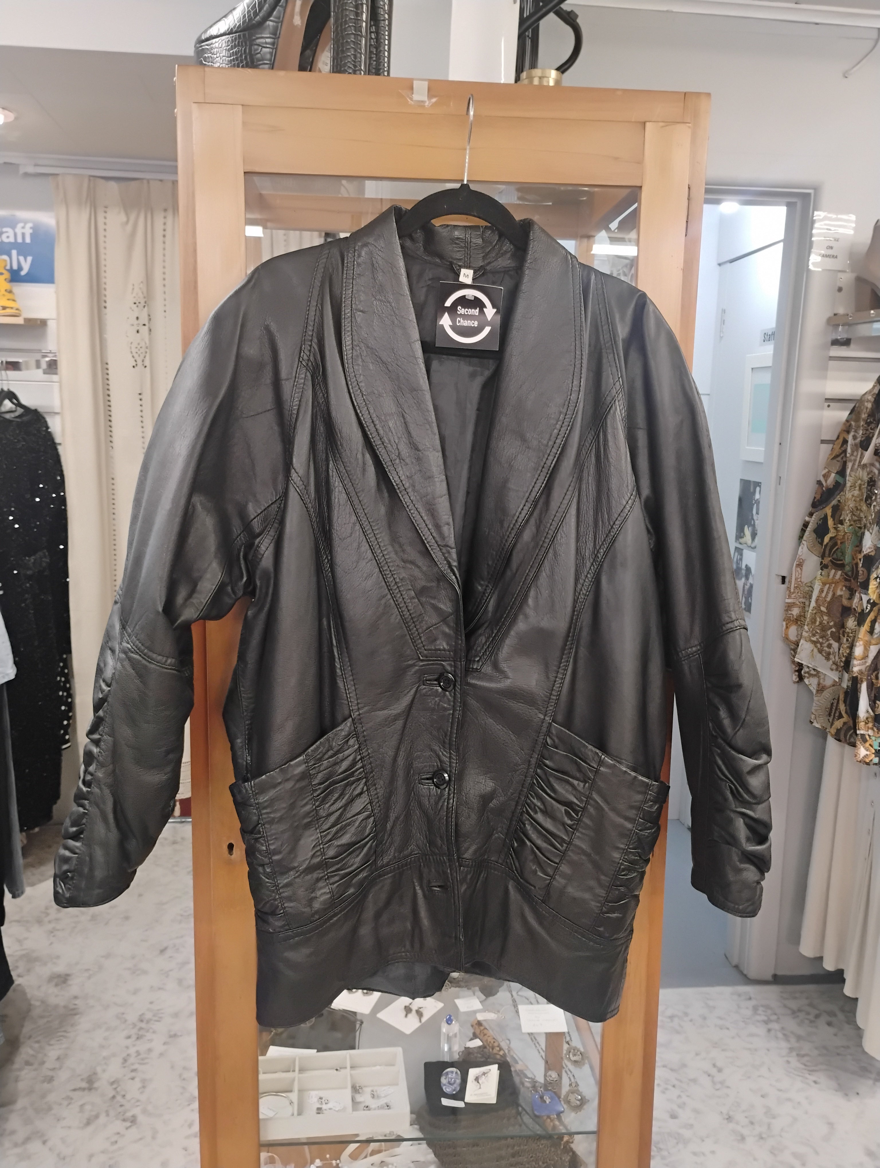 RETRO LEATHER JACKET