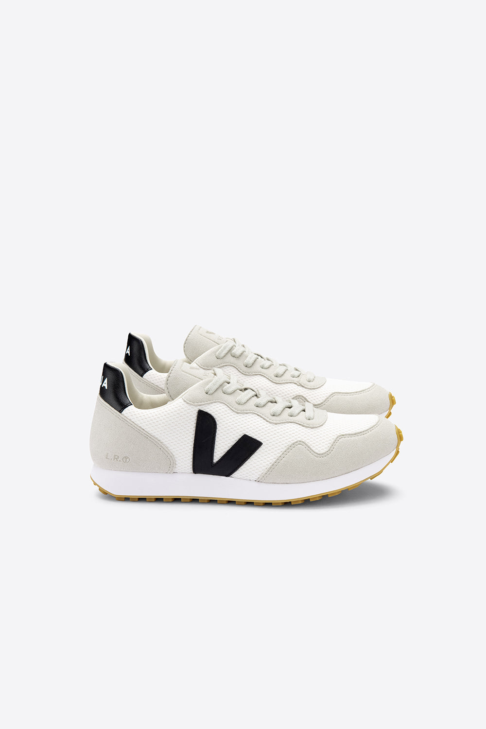 VEJA V-12 LEATHER SNEAKER