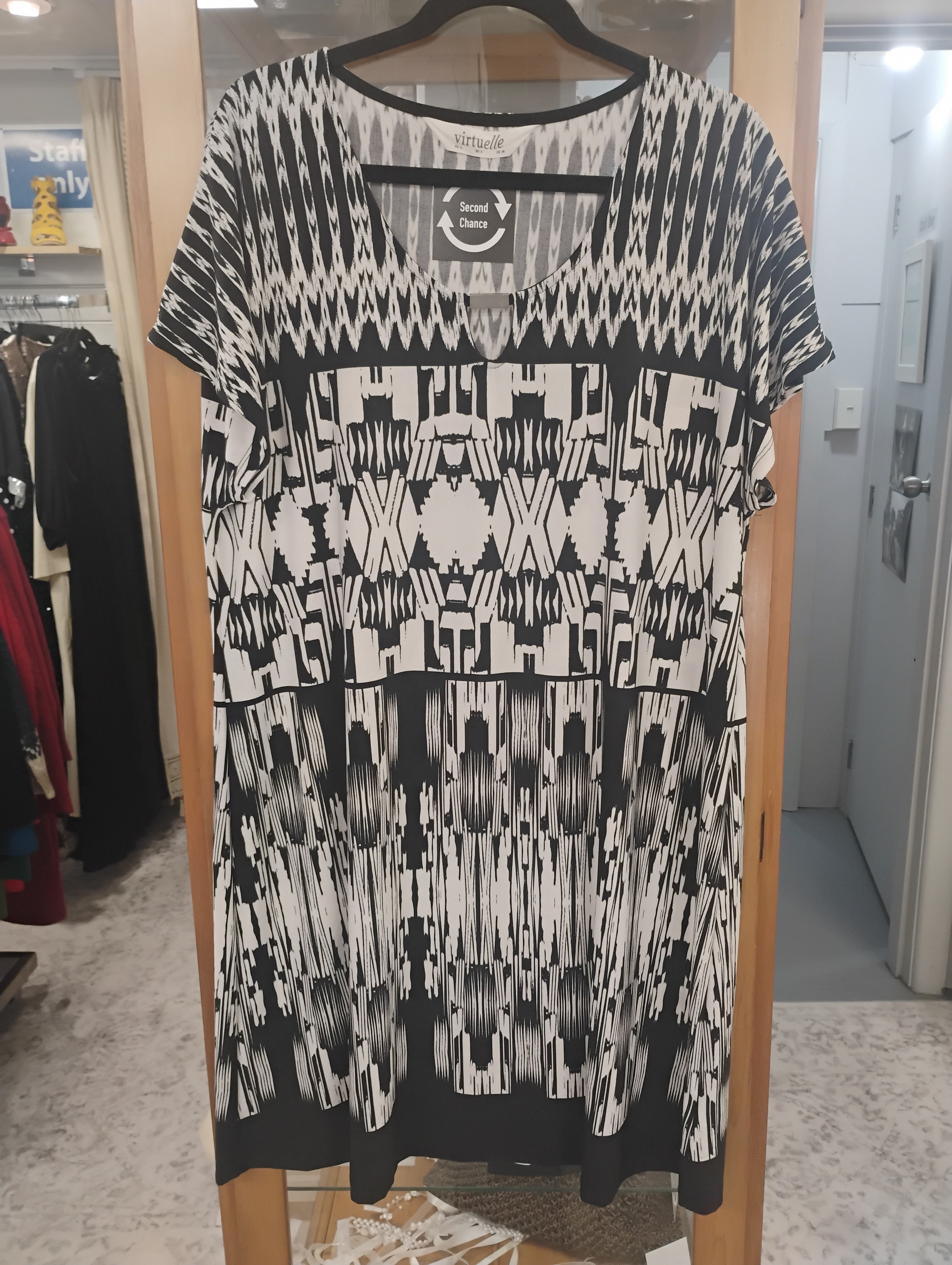 VIRTUELLE DRESS